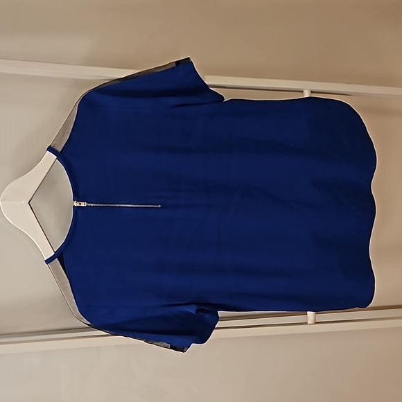 Blue boxy top with mesh detail M - Picture 3 of 3